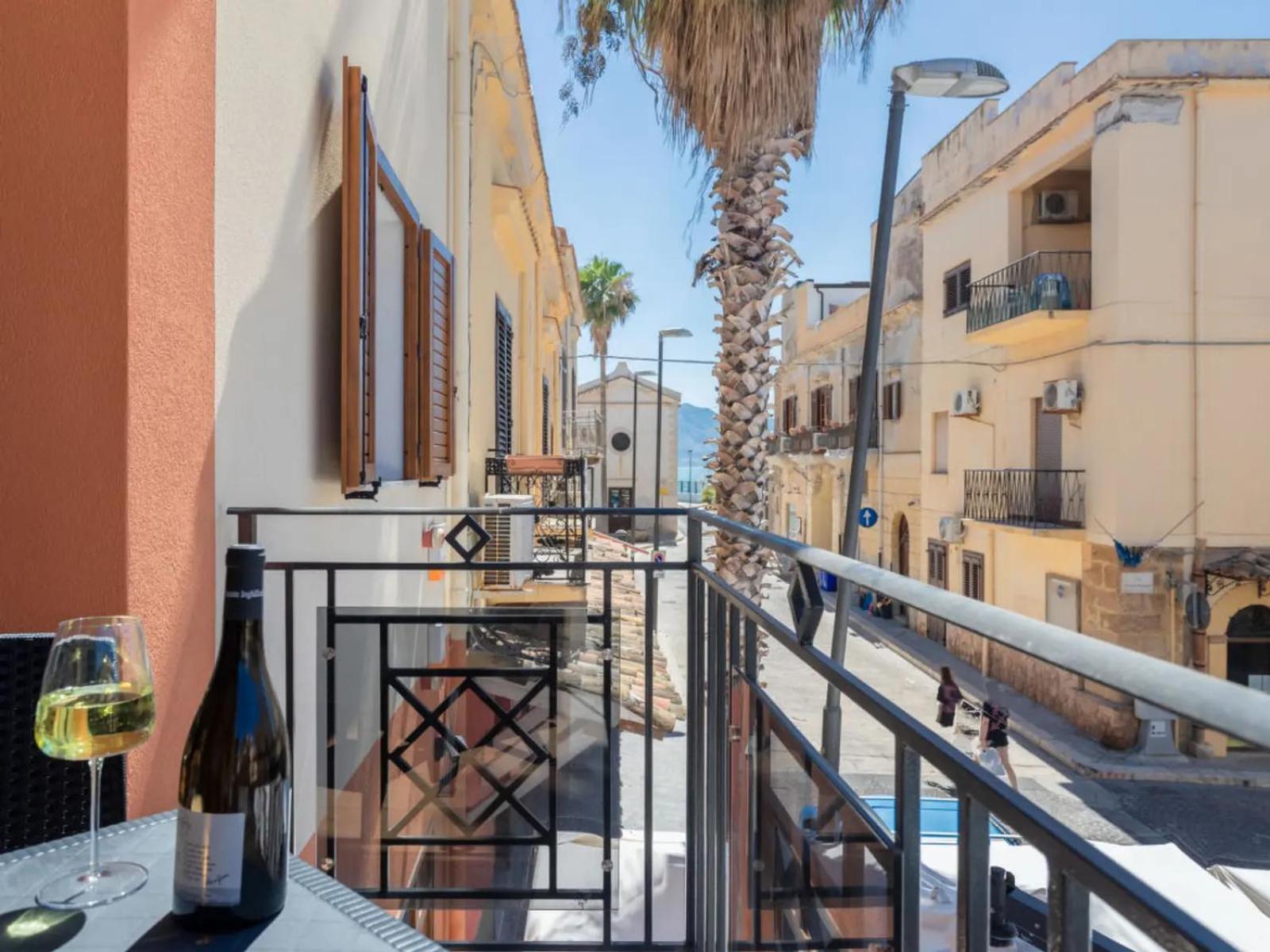 Azzurra Apartments Balestrate Exterior photo