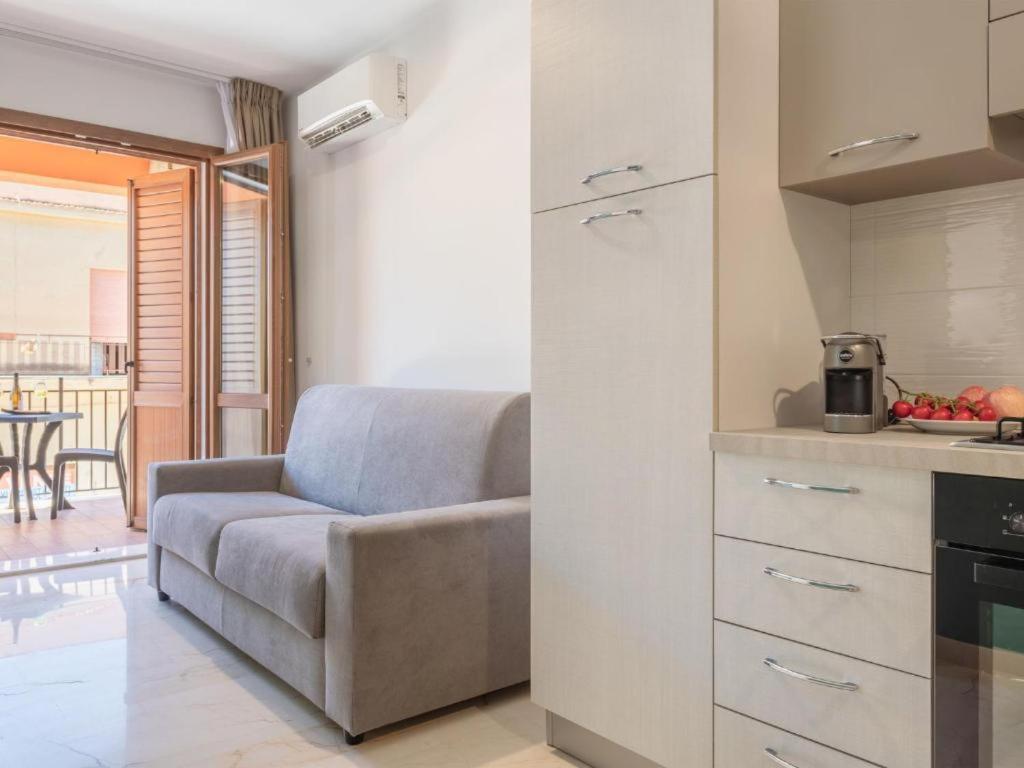 Azzurra Apartments Balestrate Exterior photo