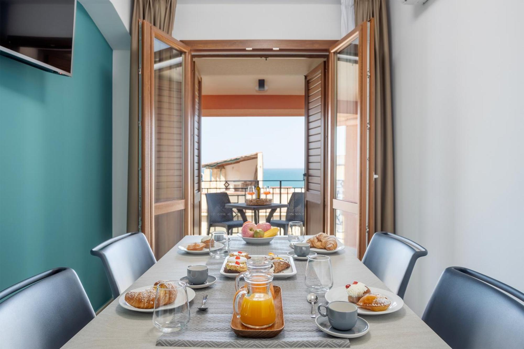 Azzurra Apartments Balestrate Exterior photo