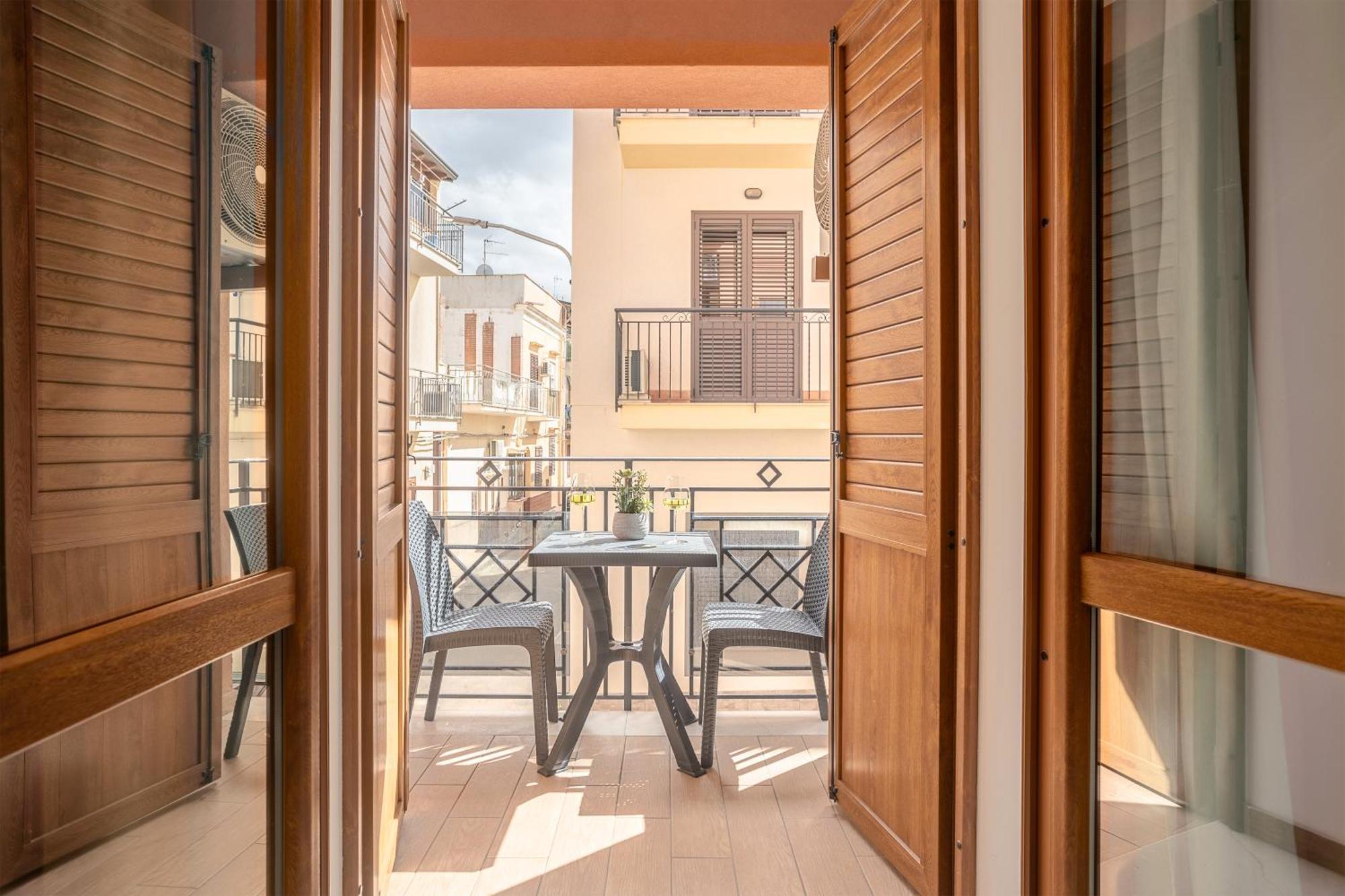 Azzurra Apartments Balestrate Exterior photo